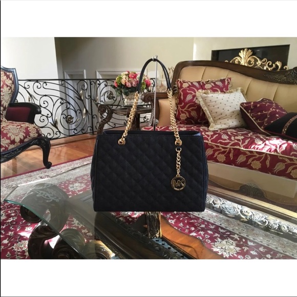 Authentic Michael Kors denim Susannah handbag - Picture 3 of 5